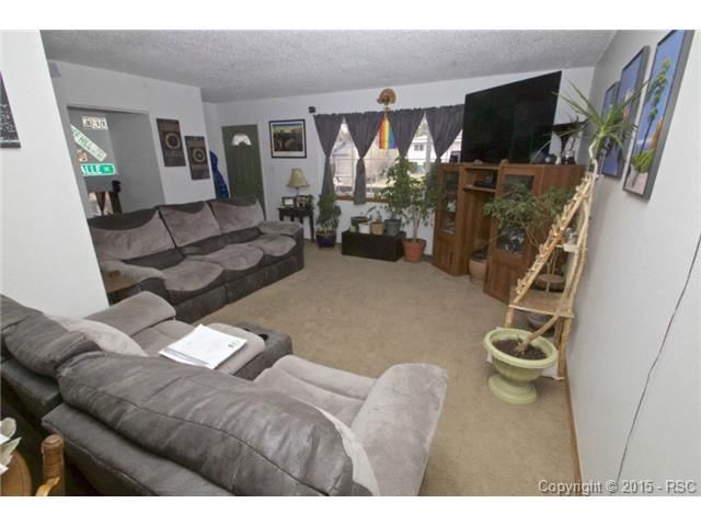 843 Querida Dr, Colorado Springs, CO 80909