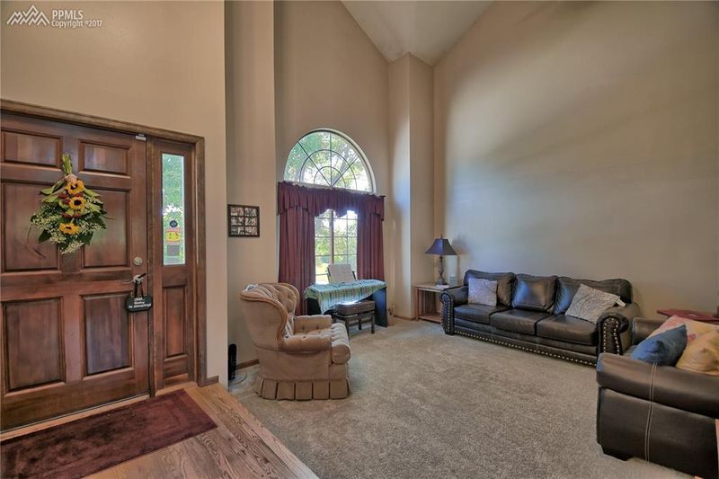 8430 Melross Ct, Colorado Springs, CO 80919