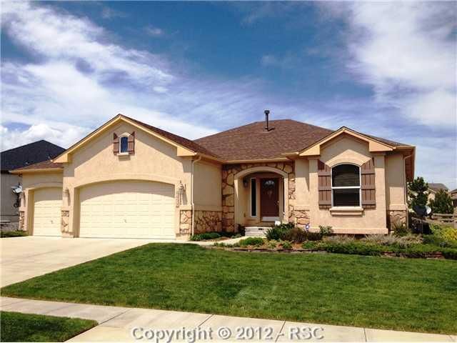 8437 Roaring Fork Dr, Colorado Springs, CO 80924