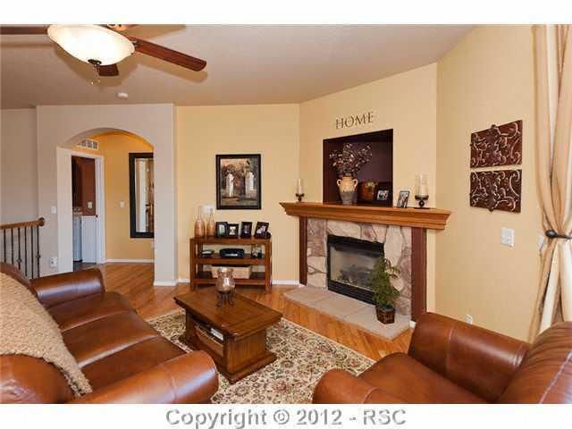 8437 Roaring Fork Dr, Colorado Springs, CO 80924