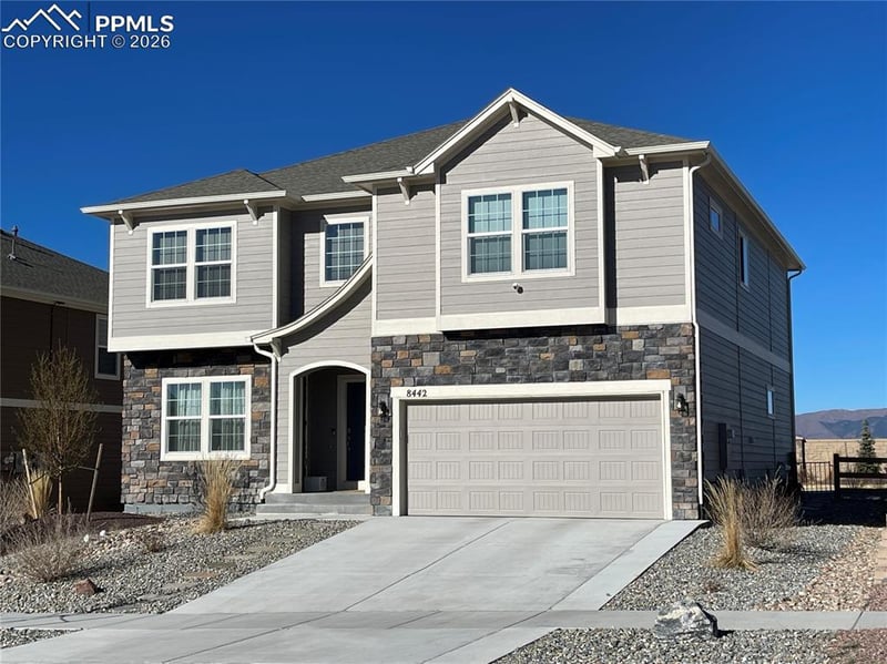 8442 Noreen Falls Dr, Colorado Springs, CO 80924