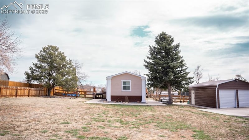 8445 Commanche Rd, Colorado Springs, CO 80926