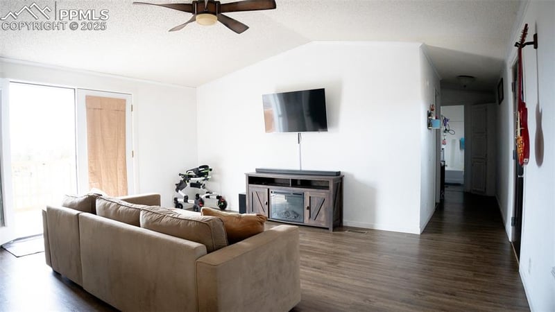 8445 Commanche Rd, Colorado Springs, CO 80926