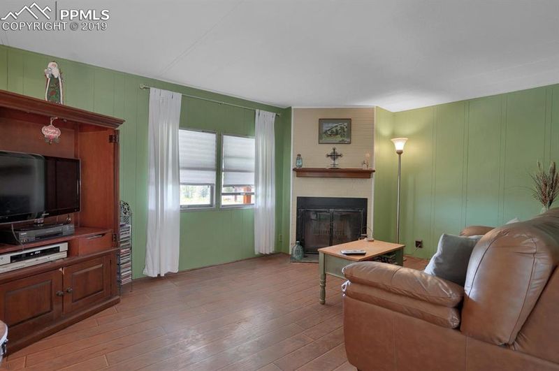 845 7th St, Penrose, CO 81240