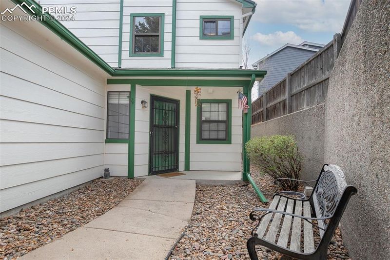 845 Spinner Ct, Colorado Springs, CO 80910