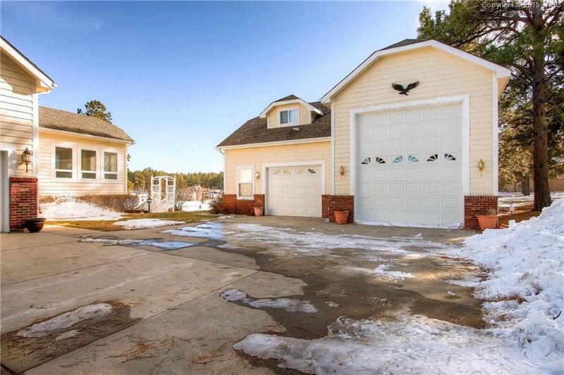 845 Trumpeters Ct, Monument, CO 80132