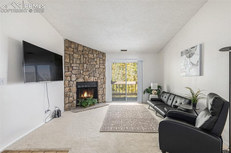 846 Tenderfoot Hill Rd #202, Colorado Springs, CO 80906