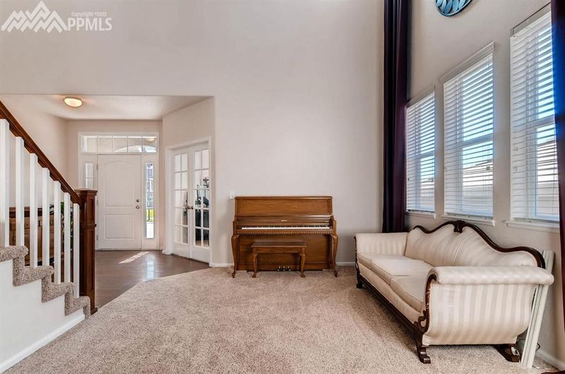 848 Altamont Ridge Dr, Colorado Springs, CO 80921