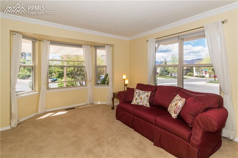 8480 Sutterfield Dr, Colorado Springs, CO 80920