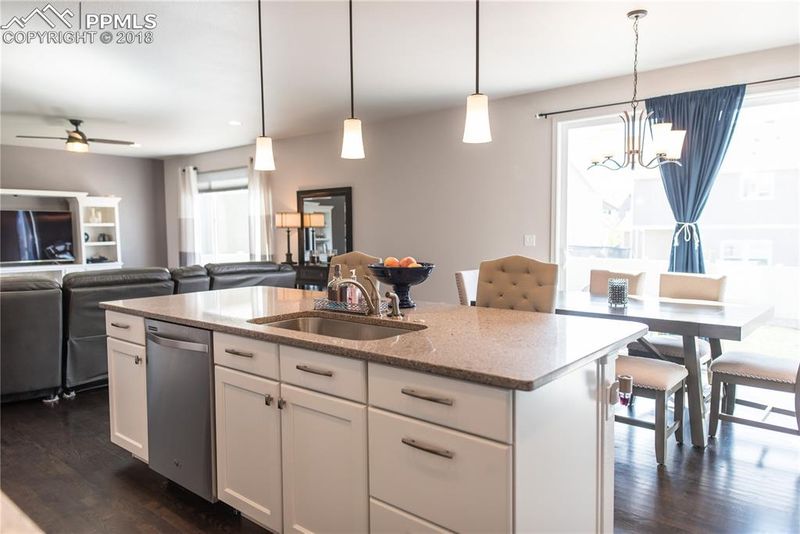 8491 Dry Needle Pl, Colorado Springs, CO 80908