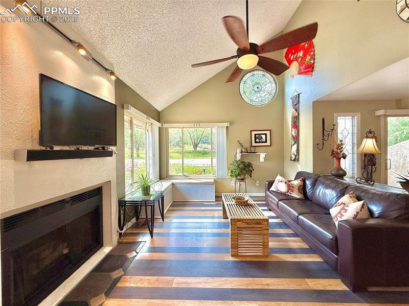 85 Crystal Park Rd #B, Manitou Springs, CO 80829