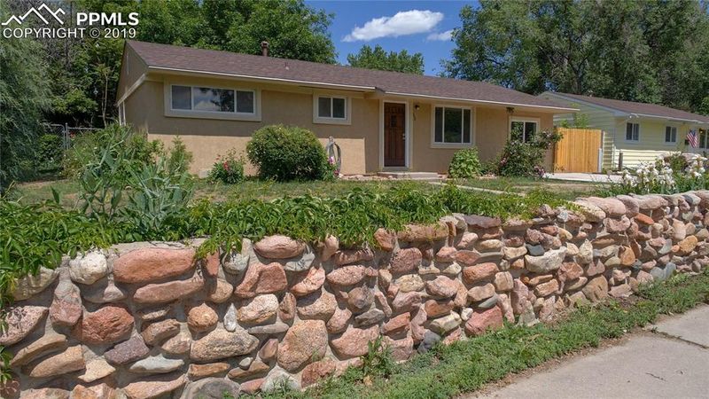 85 Easy St, Colorado Springs, CO 80911
