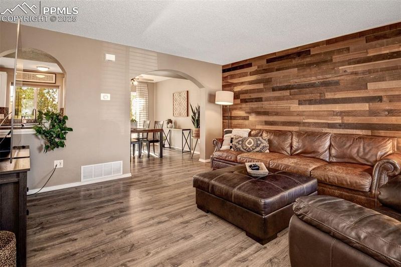 850 Barn Owl Dr, Fountain, CO 80817