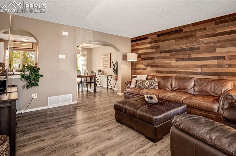 850 Barn Owl Dr, Fountain, CO 80817