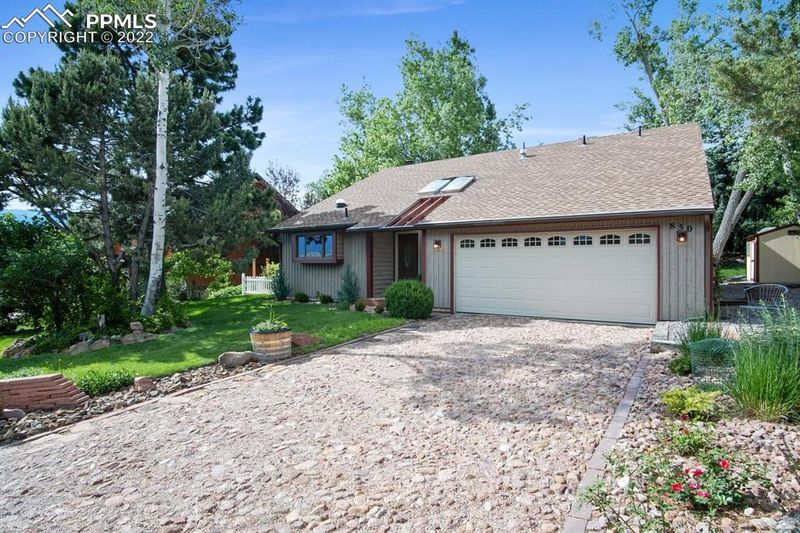 850 S Pulpit Rock Cir, Colorado Springs, CO 80918