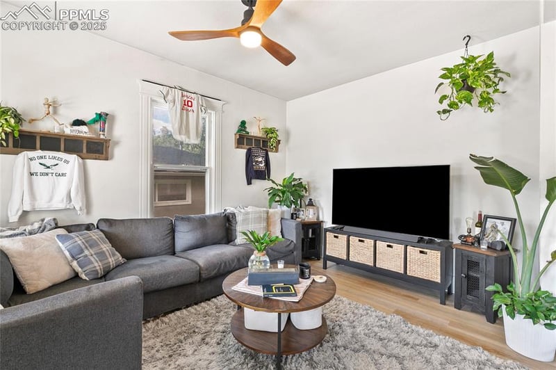 850 San Miguel St, Colorado Springs, CO 80903