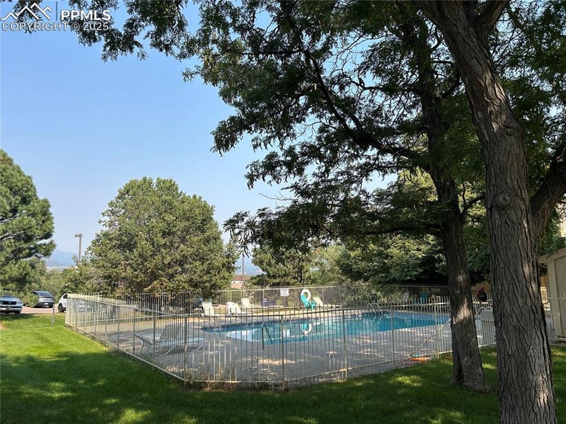 850 Tenderfoot Hill Rd #103, Colorado Springs, CO 80906