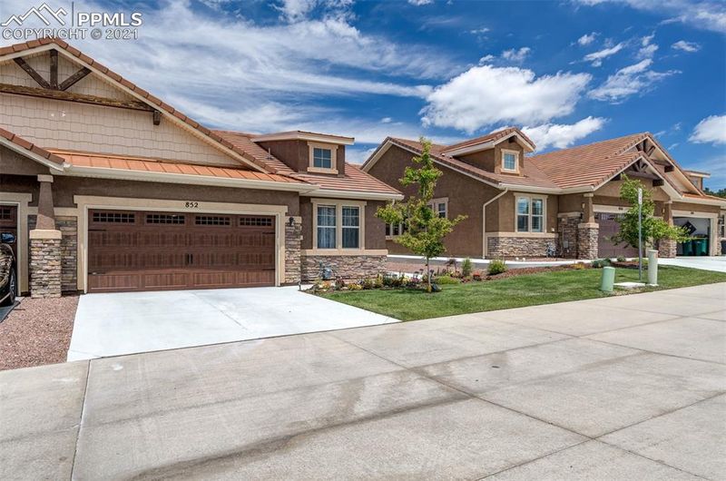 852 Yellow Jasper Point, Colorado Springs, CO 80921