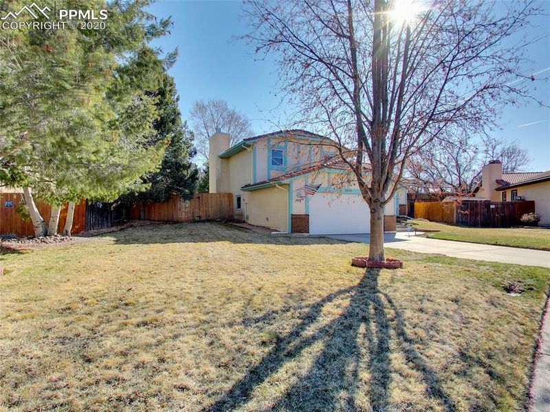 8530 Freemantle Dr, Colorado Springs, CO 80920