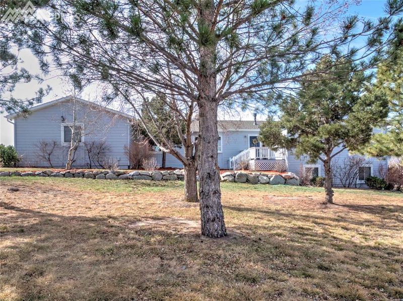 855 Caribou Dr, Monument, CO 80132