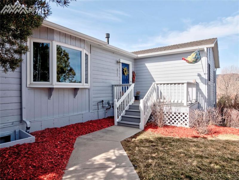 855 Caribou Dr, Monument, CO 80132