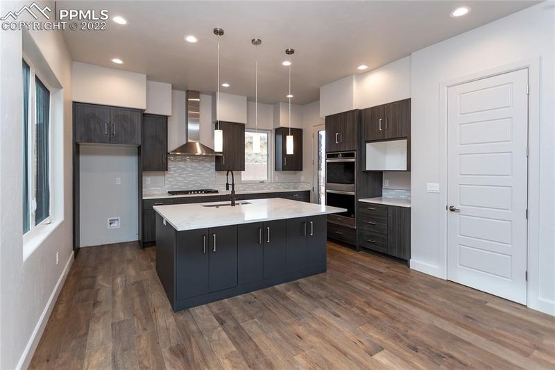 856 Uintah Bluffs Pl, Colorado Springs, CO 80904