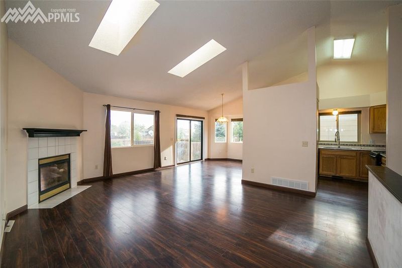858 Daffodil St, Fountain, CO 80817