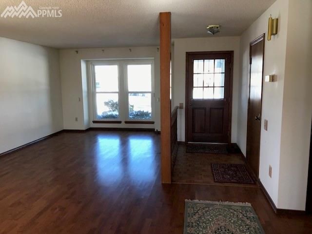 8580 Avens Cir, Colorado Springs, CO 80920