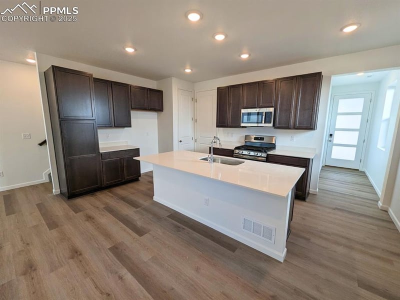 859 Solum Grv, Colorado Springs, CO 80915