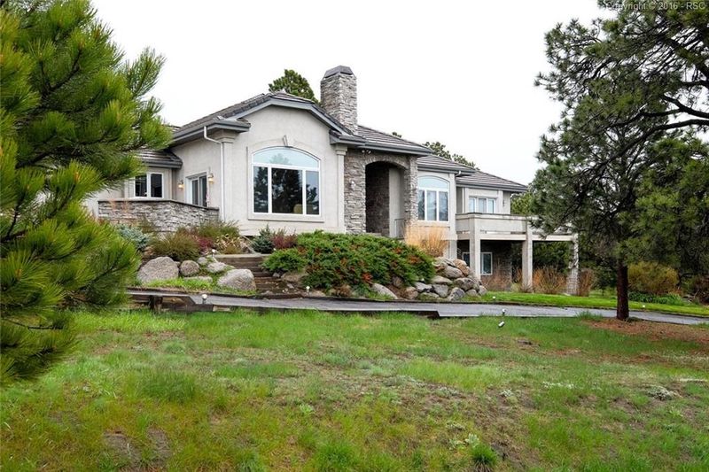 860 Oak Hills Dr, Monument, CO 80132