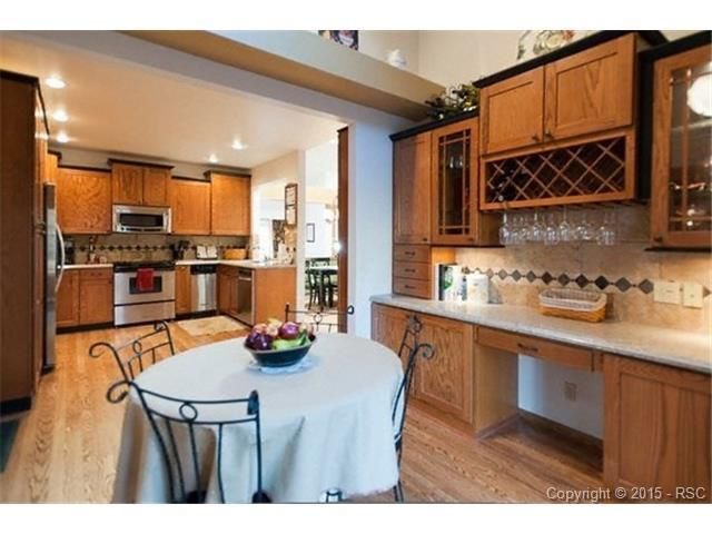 860 Popes Valley Dr, Colorado Springs, CO 80919