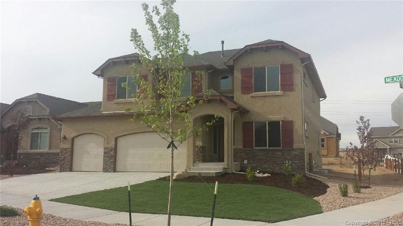 8606 Meadow Wing Cir, Colorado Springs, CO 80927