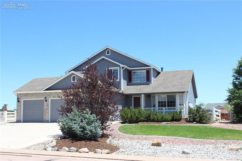 8611 Del Rio Dr, Peyton, CO 80831