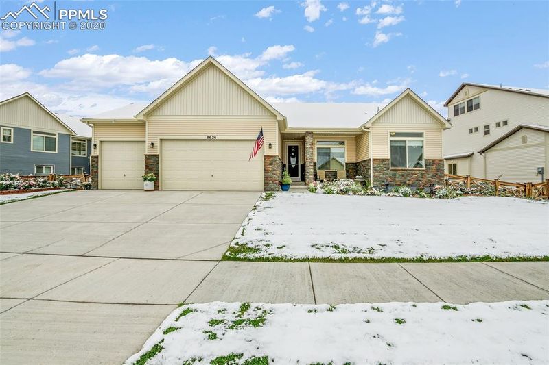 8626 Tranquil Knoll Ln, Colorado Springs, CO 80927