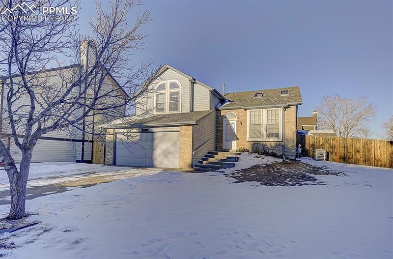 8640 Pepperridge Dr, Colorado Springs, CO 80920