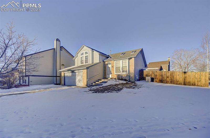 8640 Pepperridge Dr, Colorado Springs, CO 80920