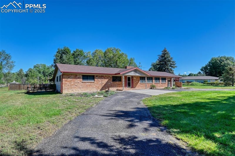 866 Venhorst Rd, Colorado Springs, CO 80920