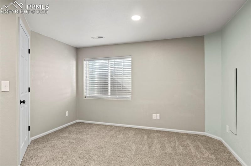 8669 Tibbs Rd, Falcon, CO 80831