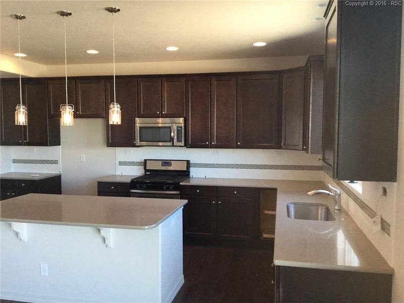 8680 Dry Needle Pl, Colorado Springs, CO 80908