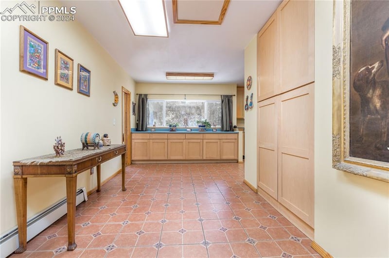 8685 W Highway 24, Cascade, CO 80809