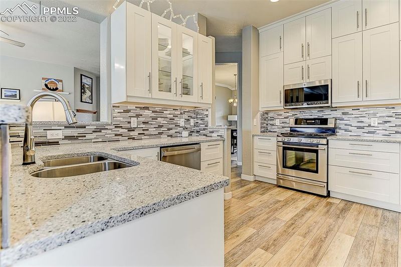 8689 Roaring Fork Dr, Colorado Springs, CO 80924