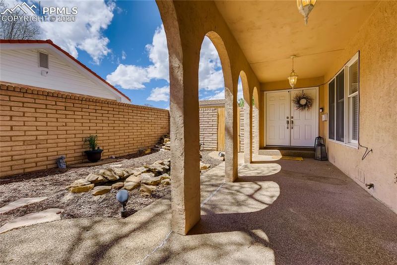 87 Fordham Cir, Pueblo, CO 81005
