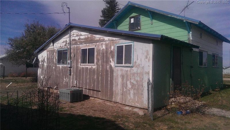 87 Nolan St, Genoa, CO 80818
