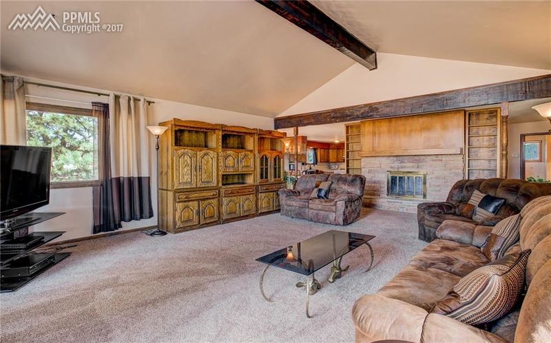 87 Piney Point Ln, Woodland Park, CO 80863