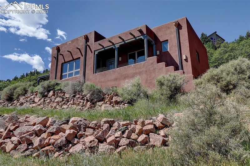 870 Oak Ridge Rd, Manitou Springs, CO 80829