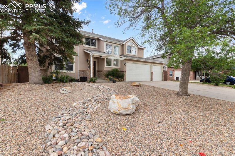 8702 Alpine Valley Dr, Colorado Springs, CO 80920