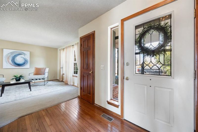 8706 Estebury Cir, Colorado Springs, CO 80920