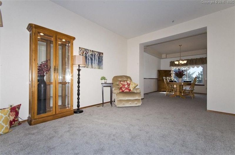 8718 Alpine Valley Dr, Colorado Springs, CO 80920