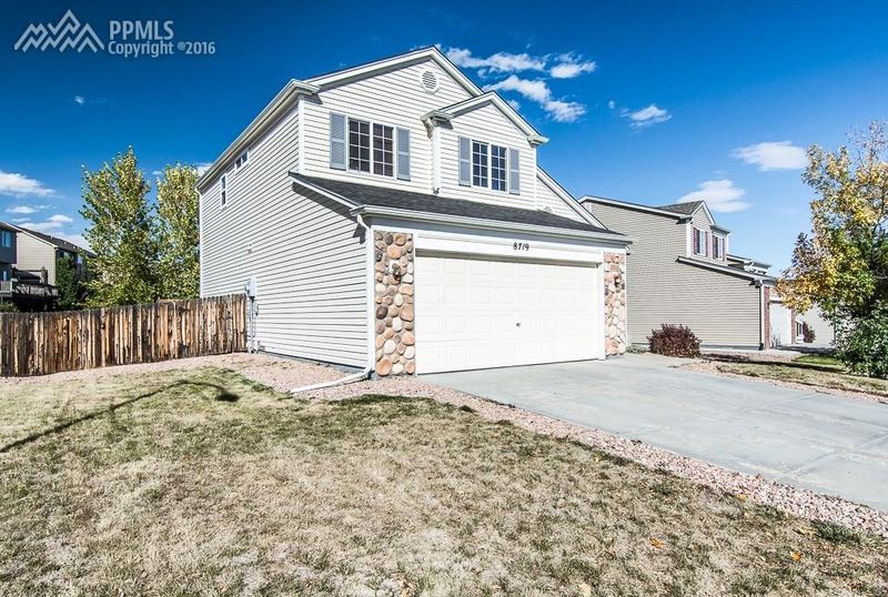 8719 Silver Glen Dr, Fountain, CO 80817