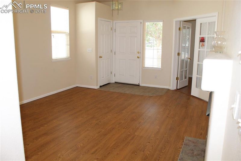 874 Square Dance Ln, Fountain, CO 80817